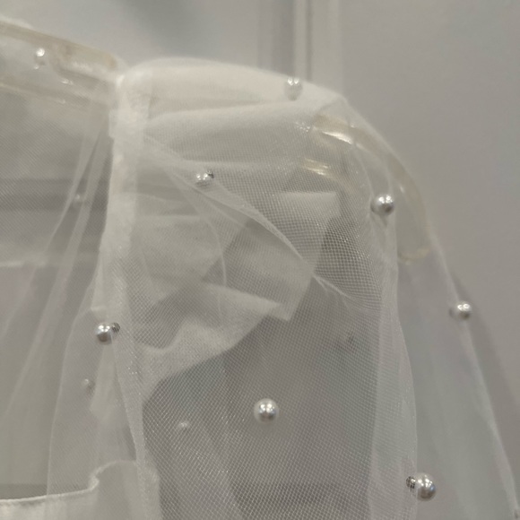 Woman’s White Jumpsuit w/ Tulle Sleeves with Pearls.Wide Leg. Size:Medium NWOT - Picture 8 of 16